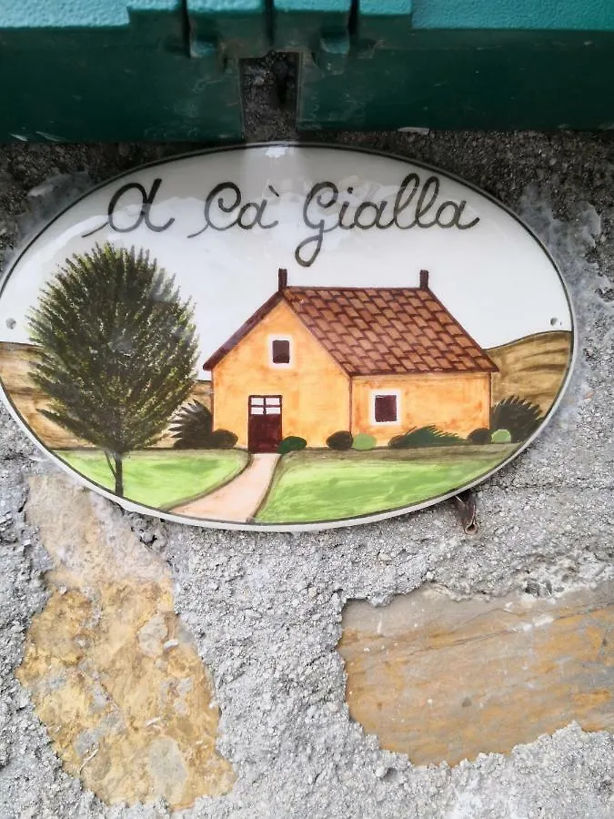 A Cà; Gialla Villanova d'Albenga 0*,  Italia